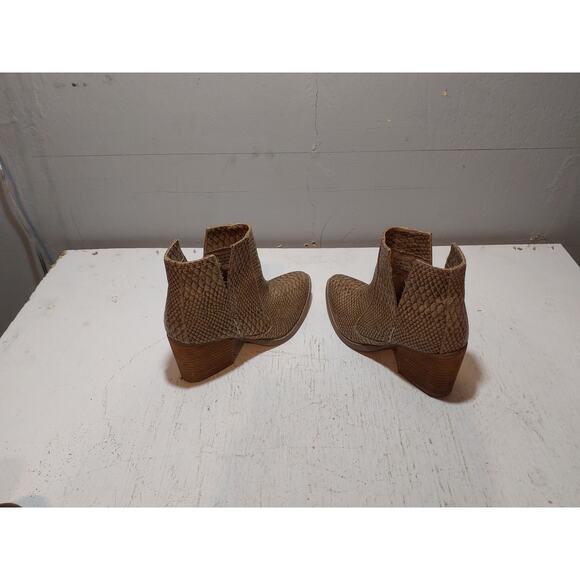 womens not rated - Picture 5 of 6